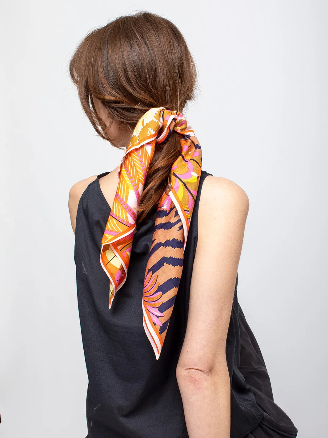 Balkhach Square Scarf - Coral