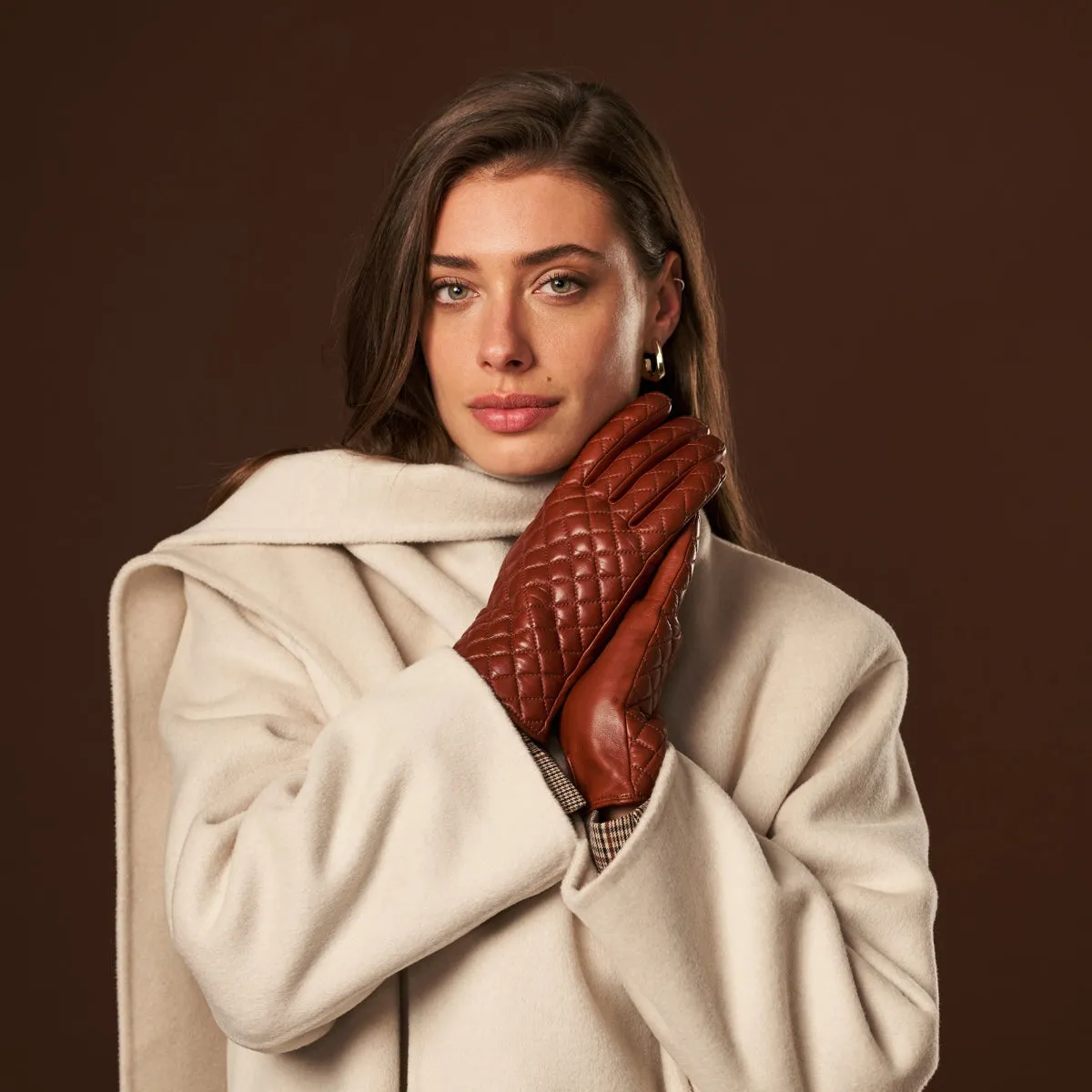 Emilia (brown) - classic Italian lambskin leather gloves with cashmere lining and checkered pattern