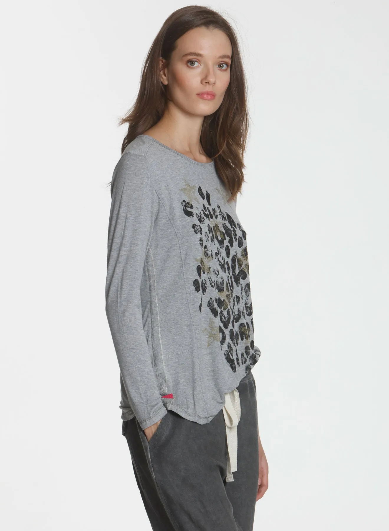 Graphic Riley LS Tee - Grey Safari