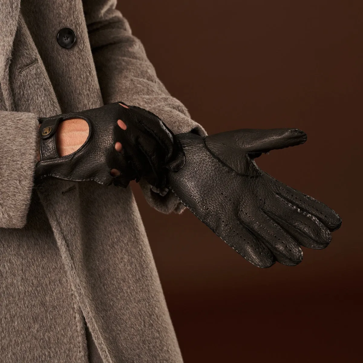 Marcello (black) – Luxurious Italian peccary driving gloves