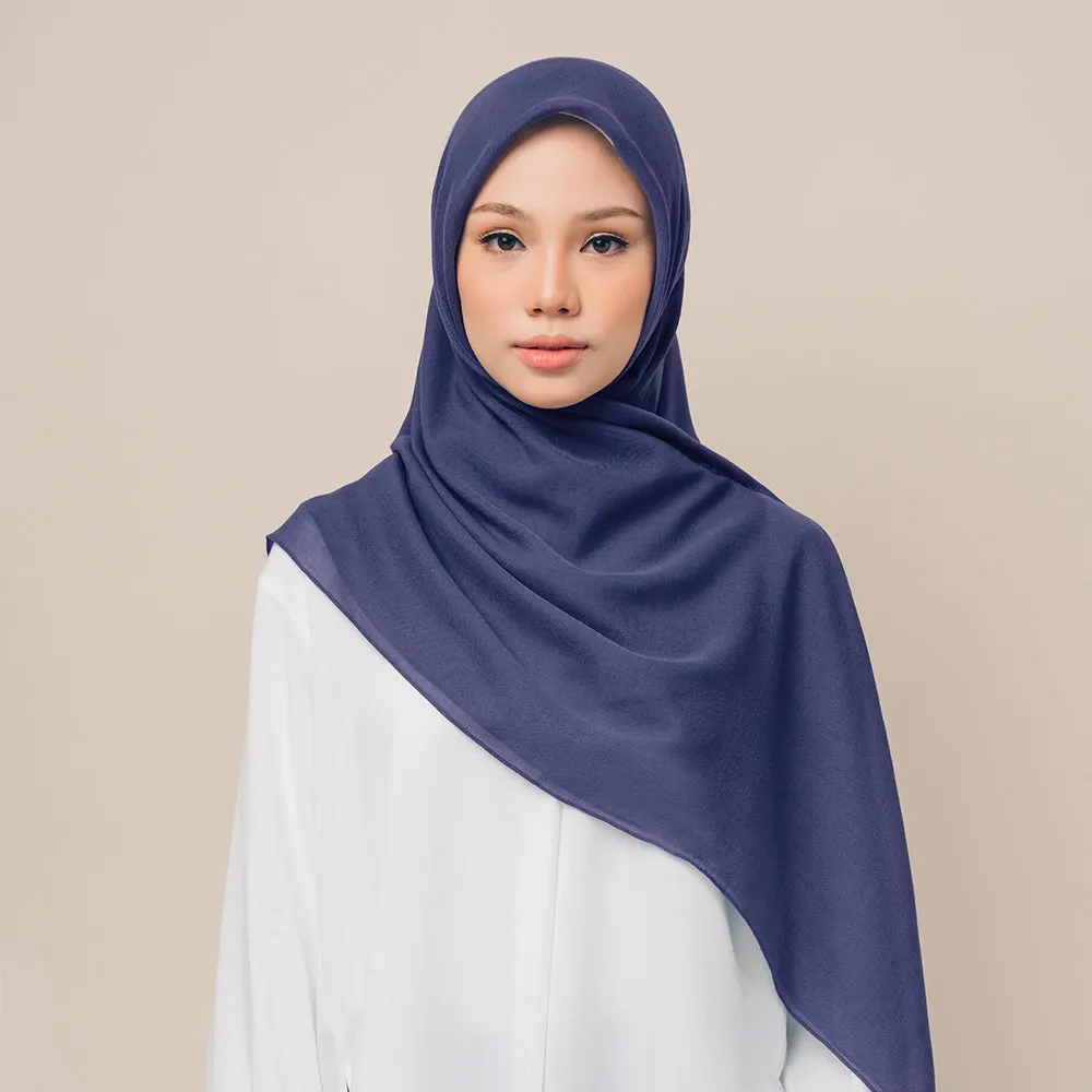 Suri in Armada Blue