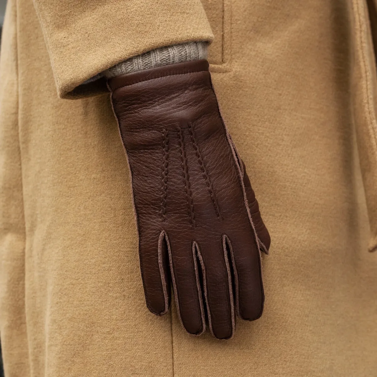 Vittoria (brown) - Italian gloves made of American deerskin leather with cashmere lining