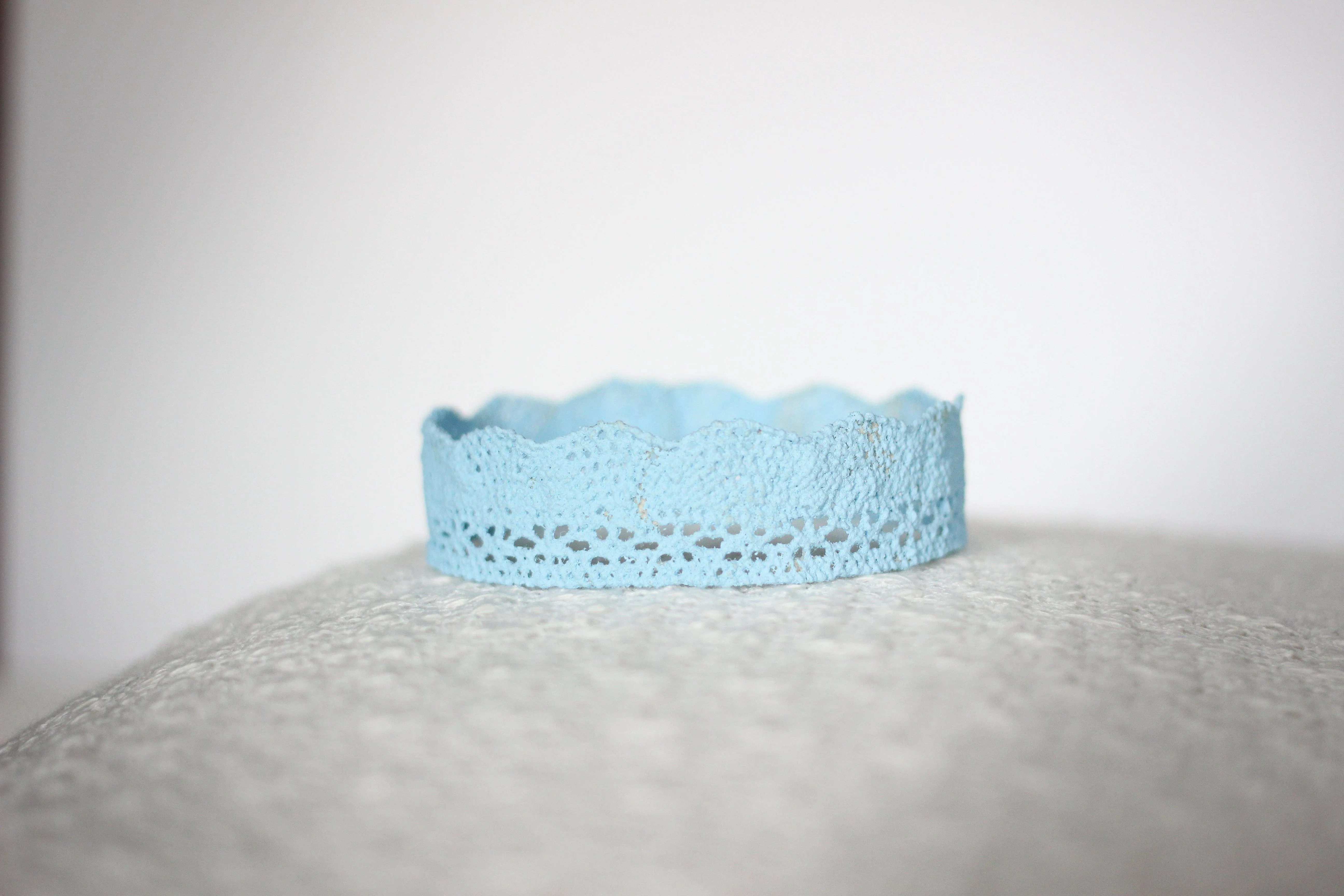 William Newborn Lace Baby Crown