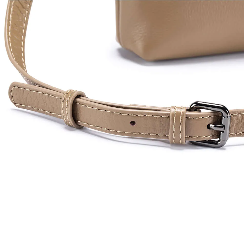 Women's Small Leather Crossbody Bag – Stylish & Practical